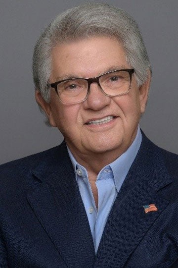 Maximo Alvarez